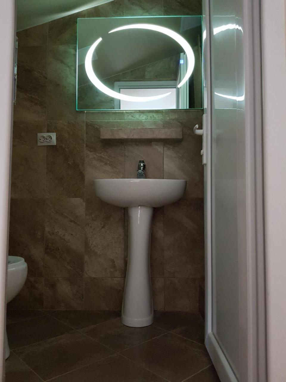 Meridian Kutaiszi Kültér fotó